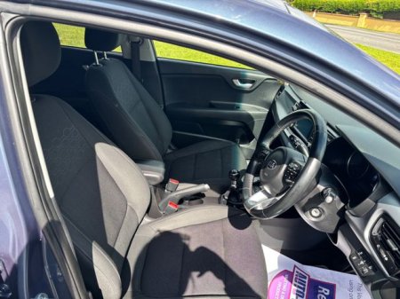2020 Kia Rio - photo 20