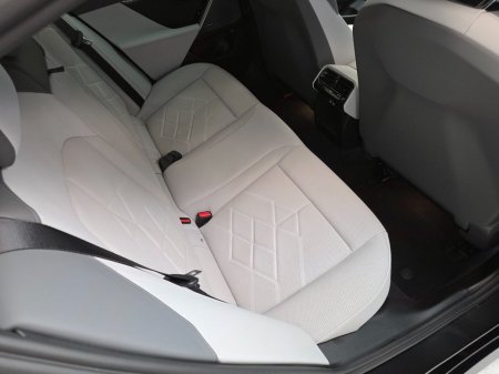 2025 BMW i5 - photo 14