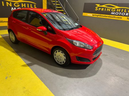 2015 Ford Fiesta - photo 2