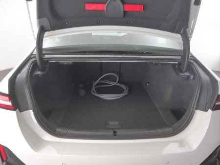 2024 BMW i5 - photo 13