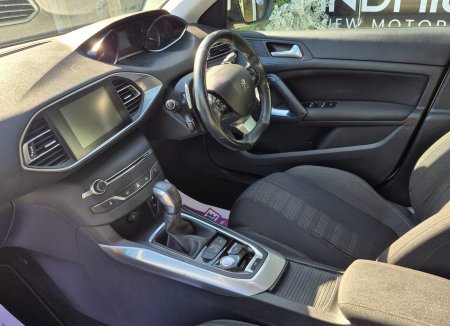 2017 Peugeot 308 - photo 9