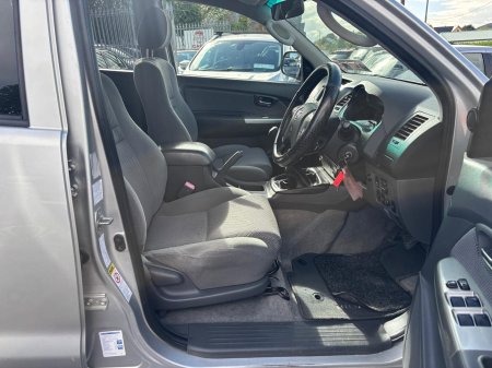2012 Toyota Hilux - photo 4