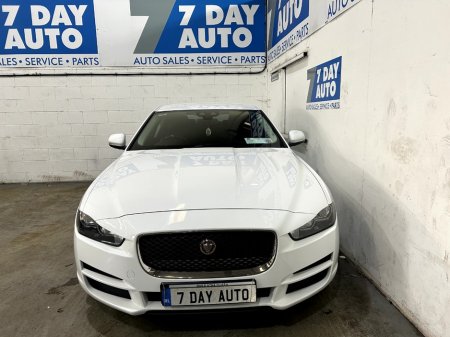 2018 Jaguar XE - photo 2
