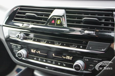 2022 BMW 5-Series - photo 22