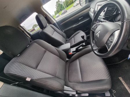2015 Mitsubishi Outlander - photo 15