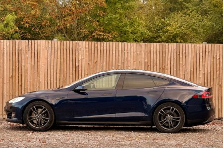 2015 Tesla Model S - photo 14