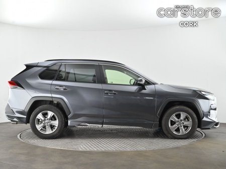 2021 Toyota RAV4 - photo 2