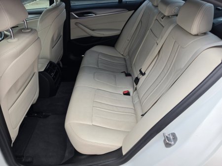 2019 BMW 5-Series - photo 18