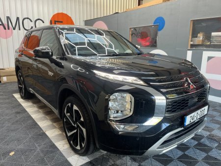 2024 Mitsubishi Outlander 2024 MITSUBISHI OUTLANDER 4WD PHEV 2.4 7 SEATER AUTOMATIC / CRUISE CONTROL / 360 CAMERA / ELECTRIC M