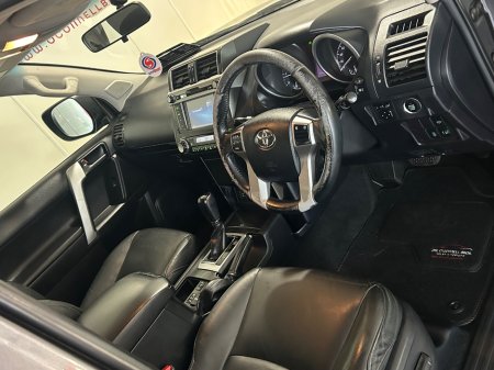 2016 Toyota Land Cruiser - photo 9