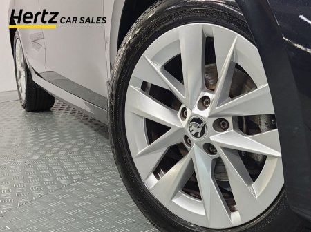 2025 Skoda Octavia - photo 6