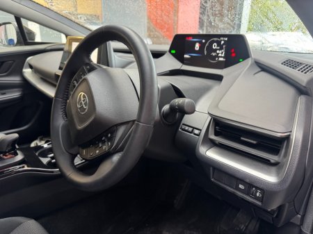 2025 Toyota Prius - photo 7