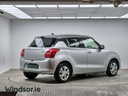 2019 Suzuki Swift - photo 2