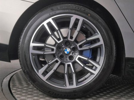 2026 BMW 5-Series - photo 14