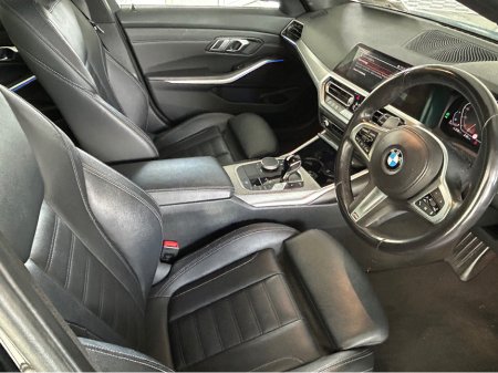 2022 BMW 3-Series - photo 3