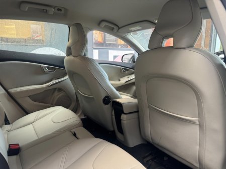 2018 Volvo V40 - photo 18