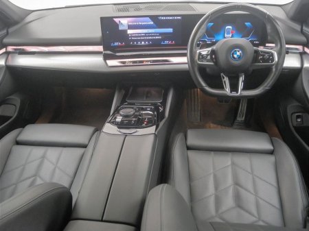 2024 BMW i5 - photo 4