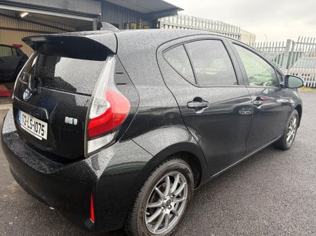 2017 Toyota Aqua - photo 22