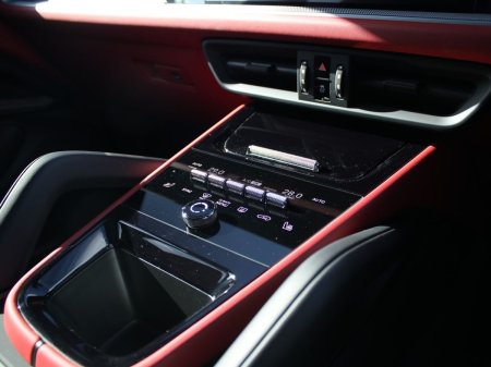 2026 Porsche Cayenne - photo 21