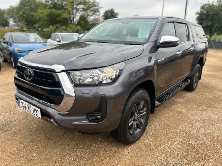 2023 Toyota Hilux - photo 3