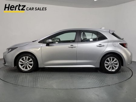 2023 Toyota Corolla - photo 2