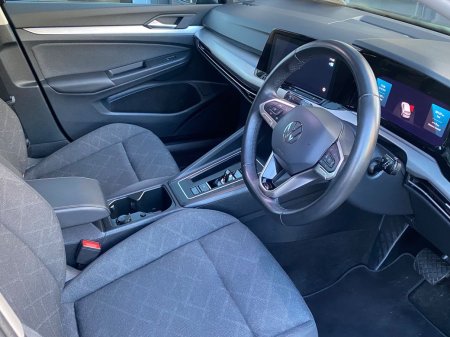 2024 Volkswagen Golf - photo 5
