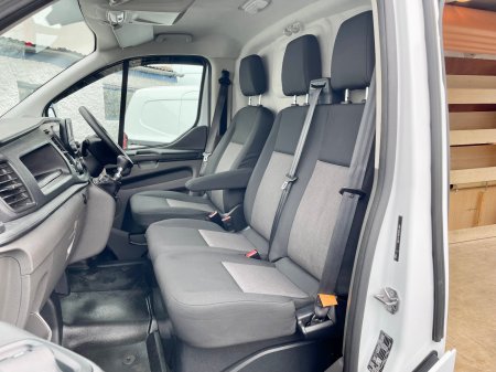 2023 Ford Transit Custom - photo 25