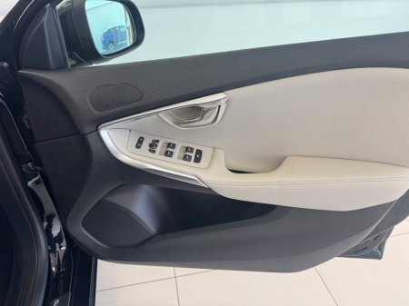 2017 Volvo V40 - photo 11