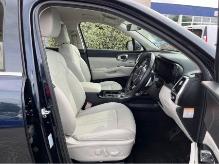 2023 Kia Sorento - photo 12