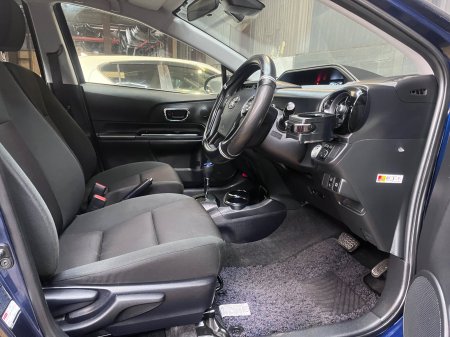 2017 Toyota Aqua - photo 9