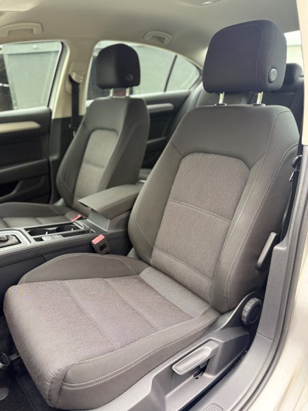 2015 Volkswagen Passat - photo 22