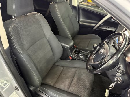 2016 Toyota RAV4 - photo 21