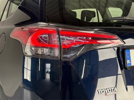 2018 Toyota RAV4 - photo 10