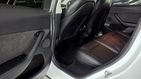 2023 Tesla Model Y - photo 21