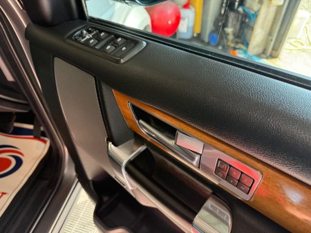 2014 Land Rover Discovery - photo 9