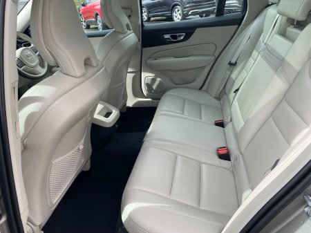2019 Volvo V60 - photo 13