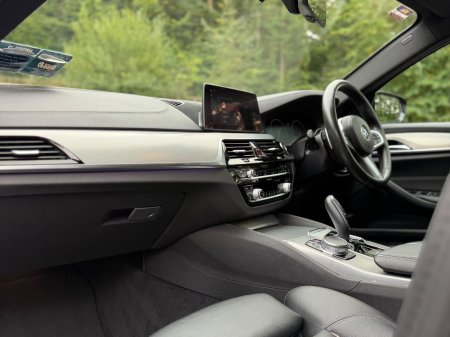 2019 BMW 5-Series - photo 7
