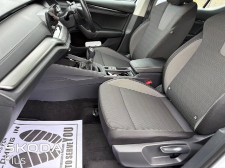 2023 Skoda Octavia - photo 4