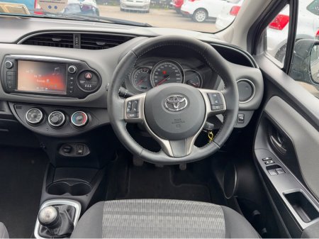 2016 Toyota Yaris - photo 13