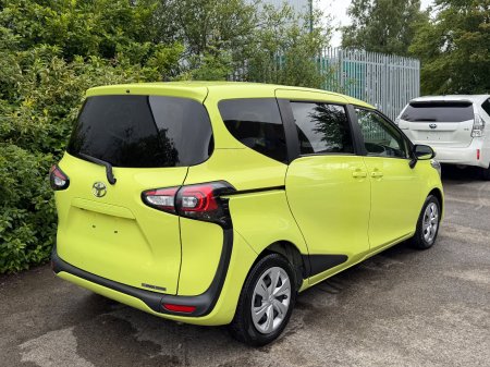 2019 Toyota Sienta - photo 3