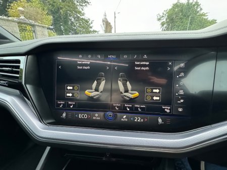 2024 Volkswagen Touareg - photo 29