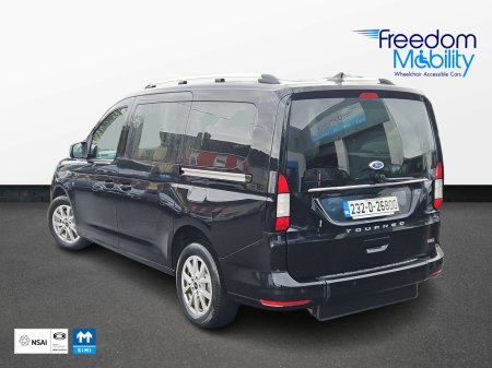 2023 Ford Tourneo - photo 3