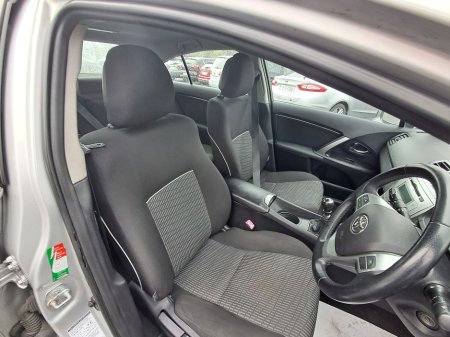 2014 Toyota Avensis - photo 10