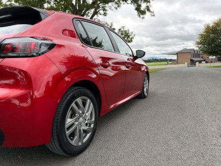 2020 Peugeot 208 - photo 11