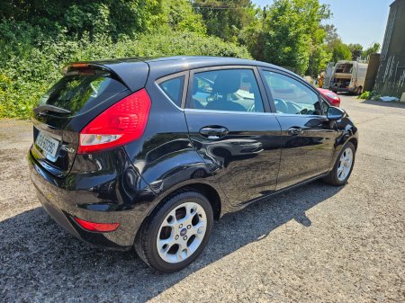 2012 Ford Fiesta - photo 4