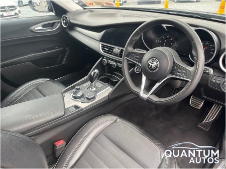 2017 Alfa Romeo Giulia - photo 13