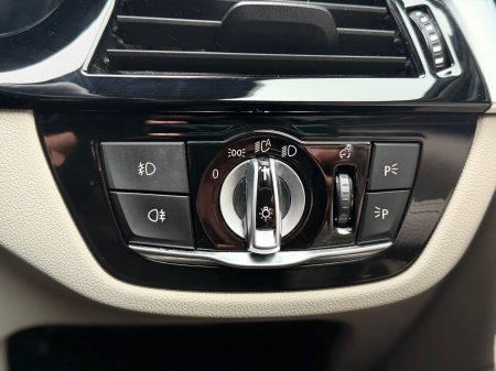 2018 BMW 5-Series - photo 11