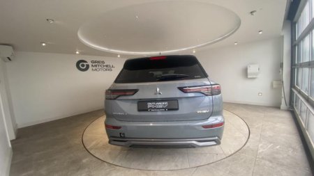 2026 Mitsubishi Outlander - photo 7