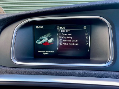 2016 Volvo V40 - photo 35