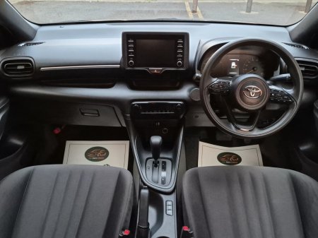 2020 Toyota Yaris - photo 13